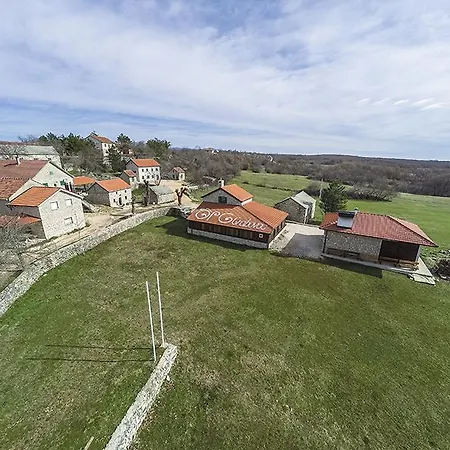 Apartamento Zdravko Eco Village *