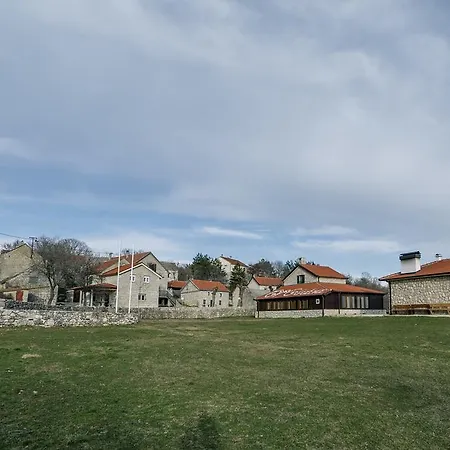 Zdravko Eco Village Imotski