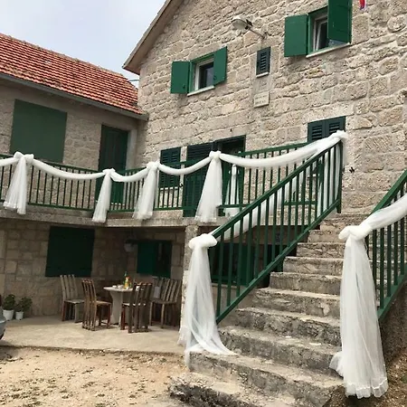 Apartamento Zdravko Eco Village *