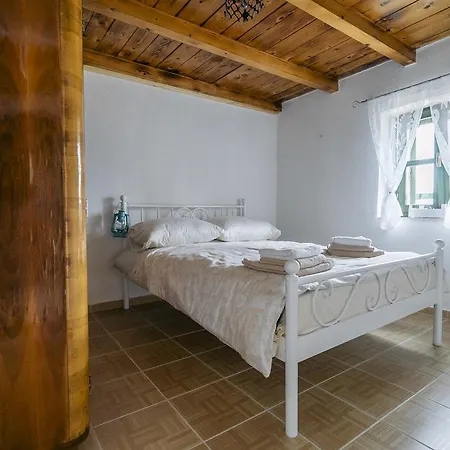 Zdravko Eco Village *